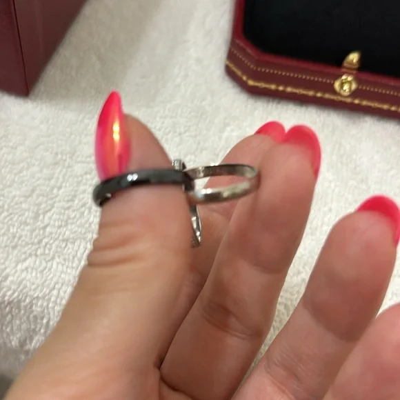 Cartier Trinity Ceramic & Diamond Ring in 18k White Gold 0.45 CTW - Picture 4 of 7